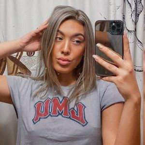 Meet your Posher, Izz